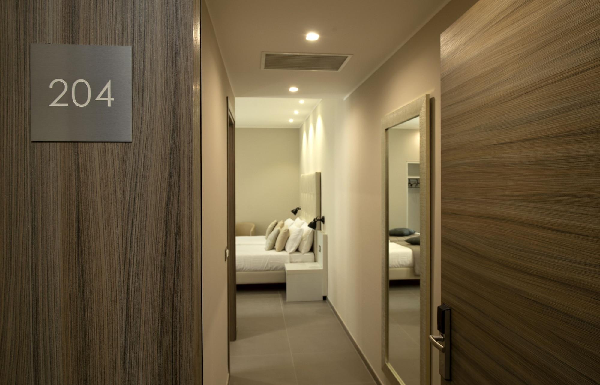 Hotel H21 Milan